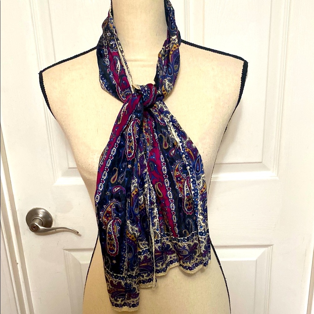 Vintage Women’s Paisley scarf blue/burgundy/cream